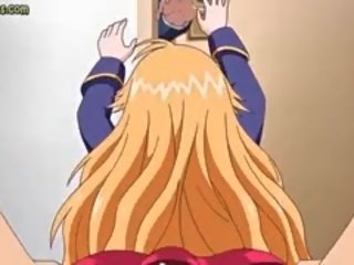 Animen blondy kärleksfull balle med henne runda tuttarna